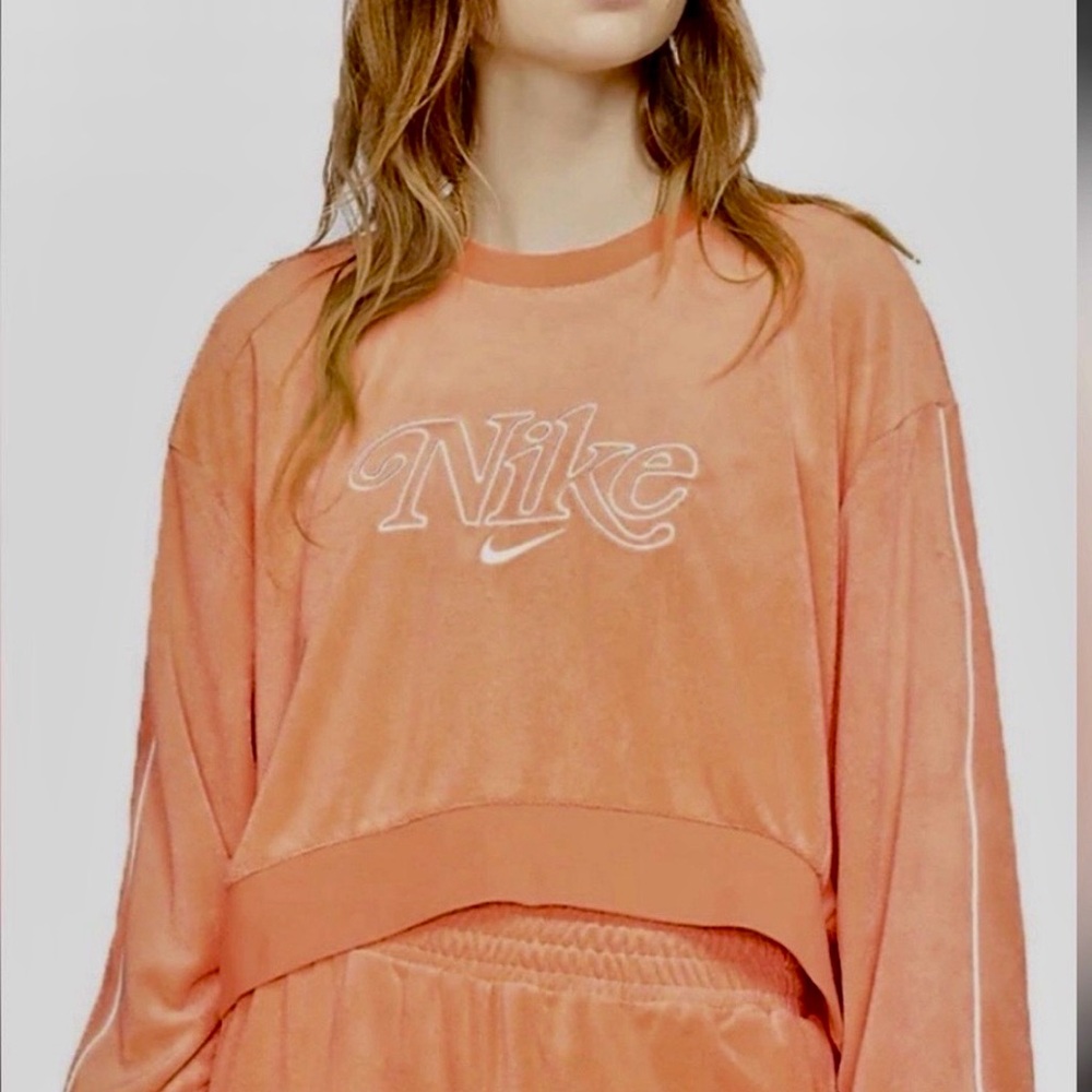 Nike Women's Retro Femme Terry Cropped Peach Sweatshirt